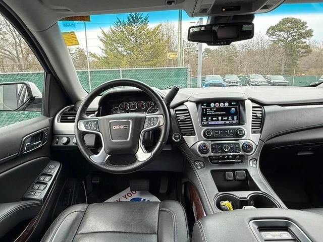2017 GMC Yukon 4th Gen - Image 9 of 12