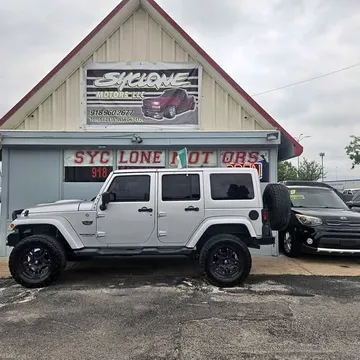 2017 GMC Yukon SLT Sport Utility 4D