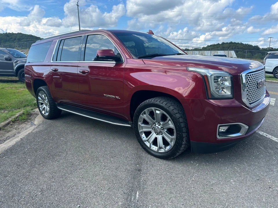 2017 GMC Yukon 4th Gen - Image 4 of 11