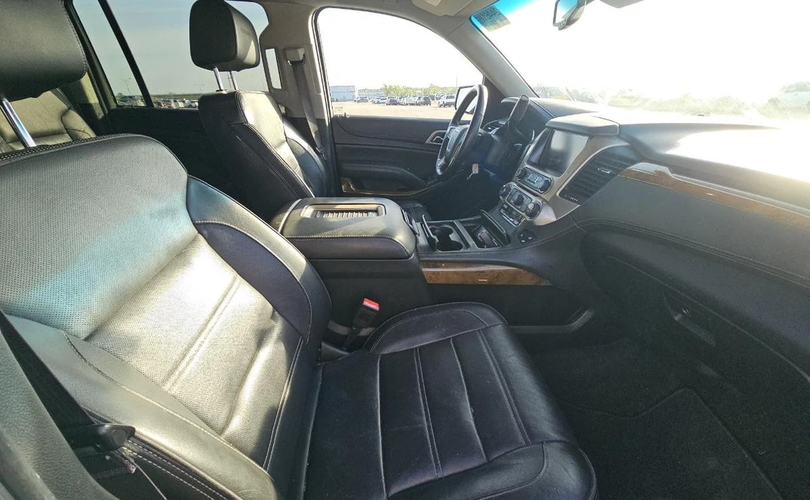 2017 GMC Yukon 4th Gen - Image 8 of 14