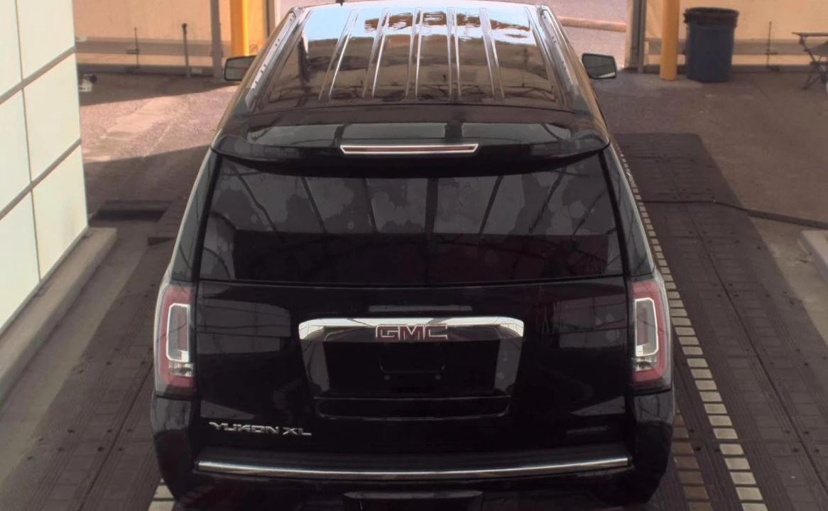 2017 GMC Yukon 4th Gen - Image 5 of 14