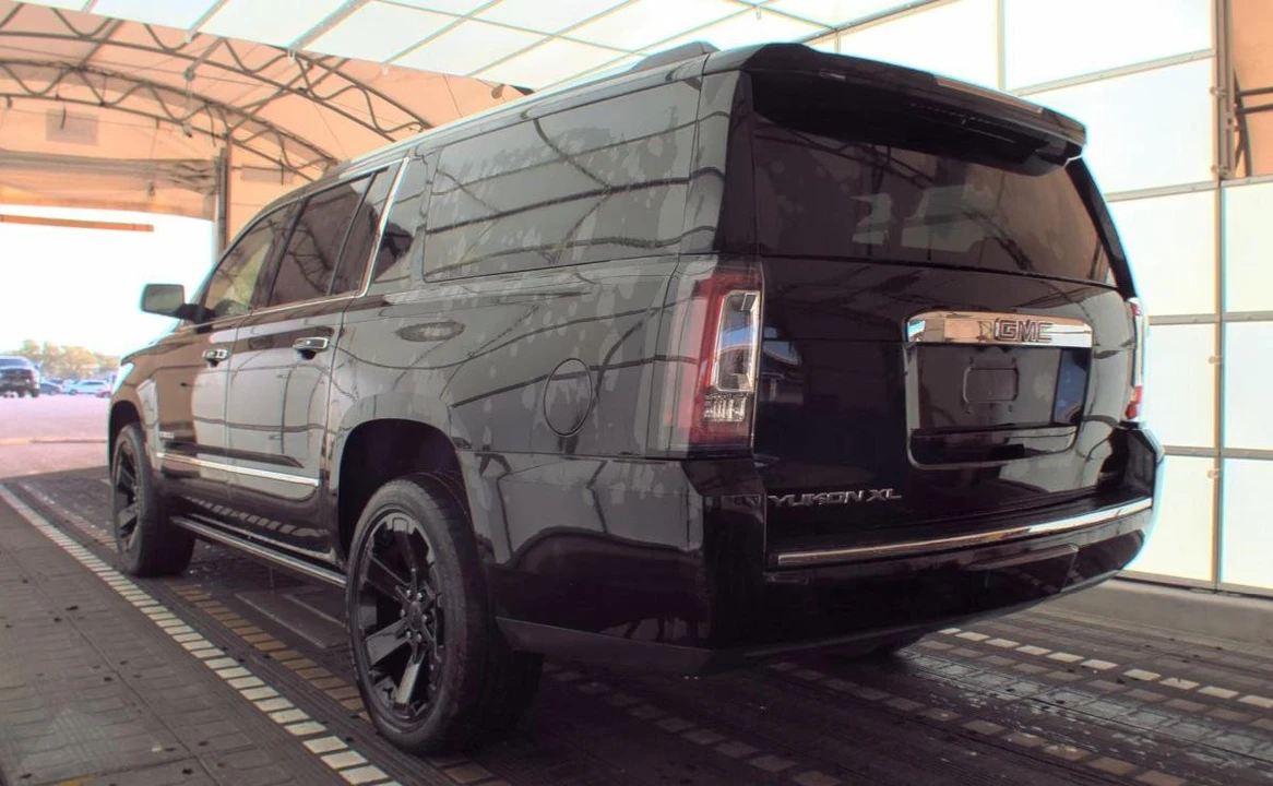 2017 GMC Yukon 4th Gen - Image 6 of 14