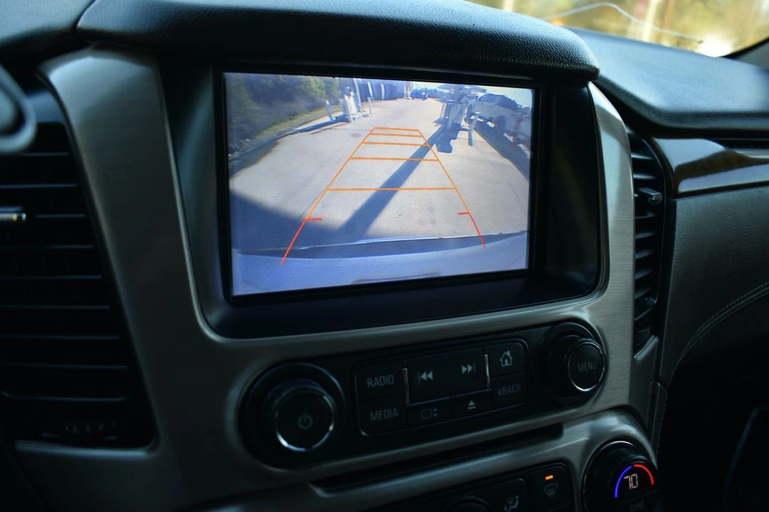 2017 GMC Yukon 4th Gen - Image 17 of 21