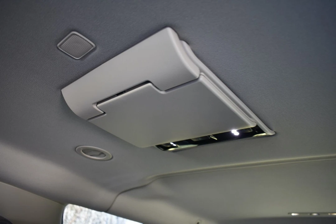 2017 GMC Yukon 4th Gen - Image 13 of 21