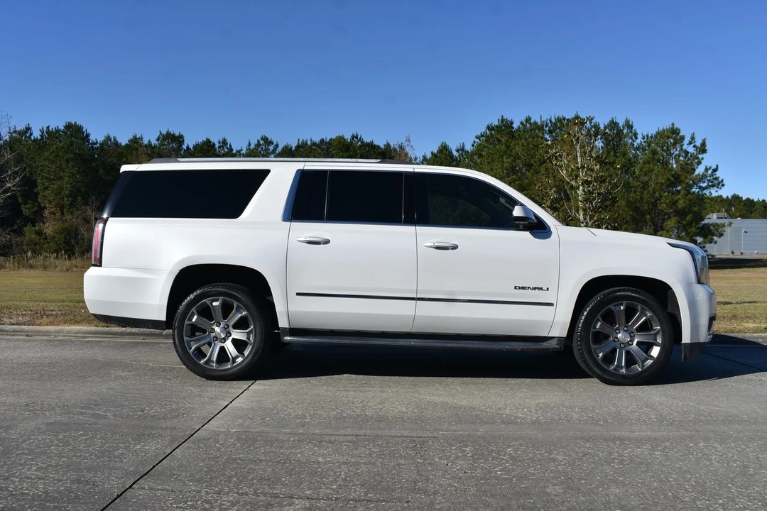 2017 GMC Yukon 4th Gen - Image 3 of 21