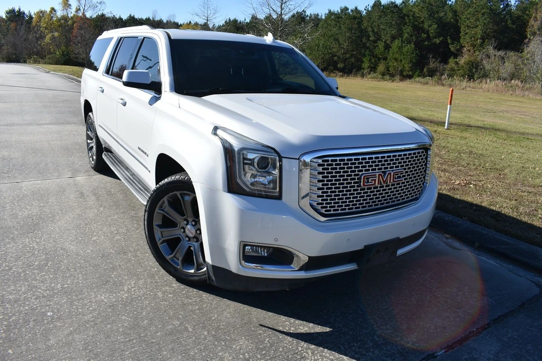 2017 GMC Yukon 4th Gen - Image 2 of 21