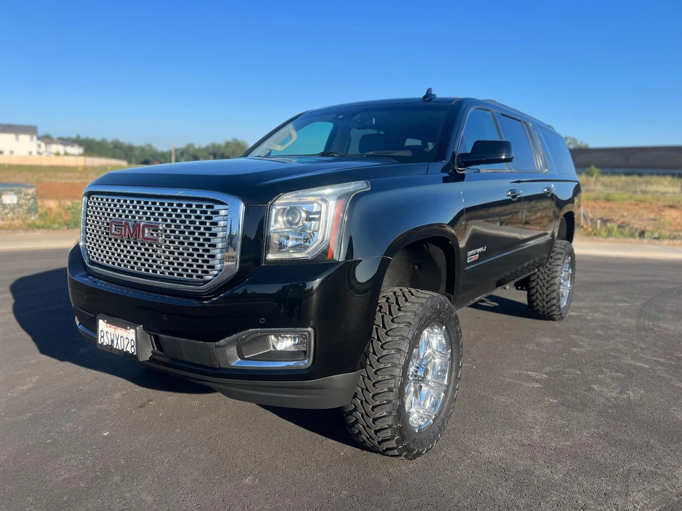 2017 GMC Yukon 4th Gen - Image 6 of 31