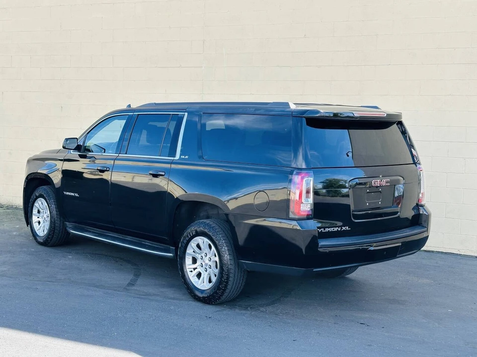 2017 GMC Yukon 4th Gen - Image 8 of 21