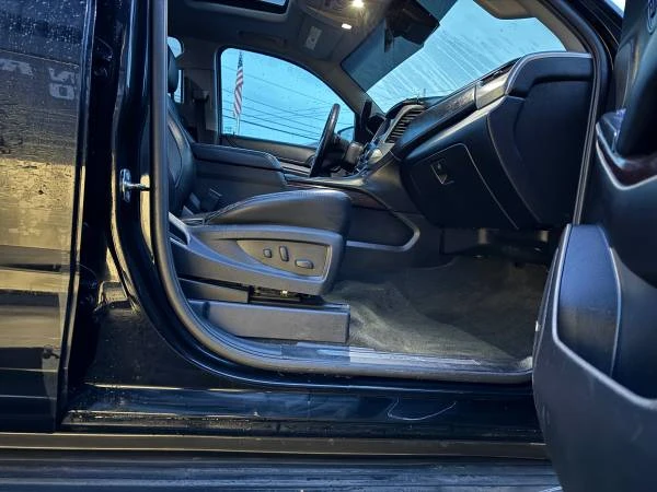 2017 GMC Yukon 4th Gen - Image 10 of 21