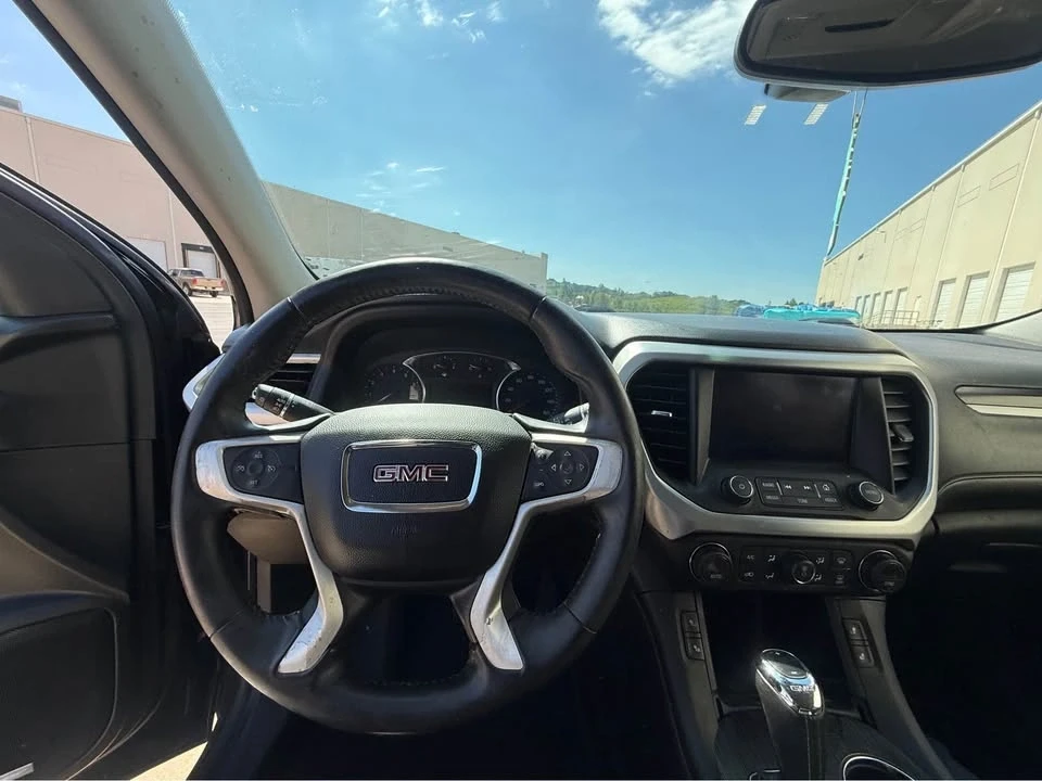 2017 GMC Acadia - Image 12 of 16