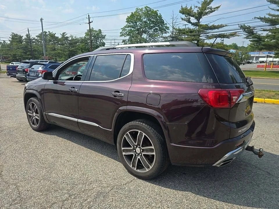 2017 GMC Acadia - Image 8 of 9