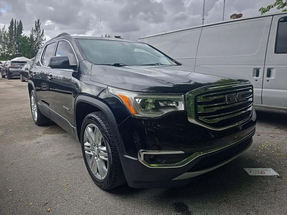 2017 GMC Acadia - Image 2 of 10