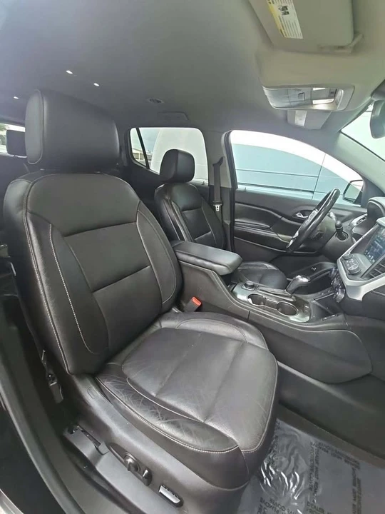 2017 GMC Acadia - Image 4 of 10
