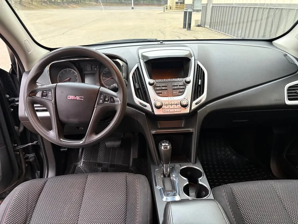 2017 GMC Terrain - Image 10 of 15