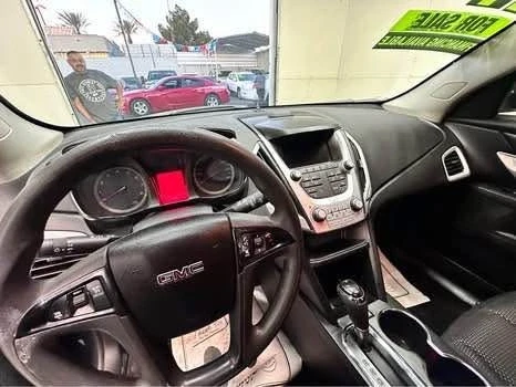 2017 GMC Terrain - Image 7 of 9