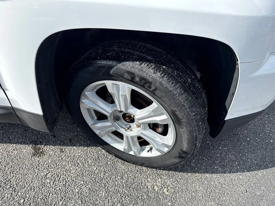 2017 GMC Terrain - Image 13 of 13
