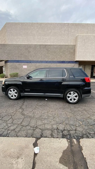 2017 GMC Terrain - Image 5 of 8