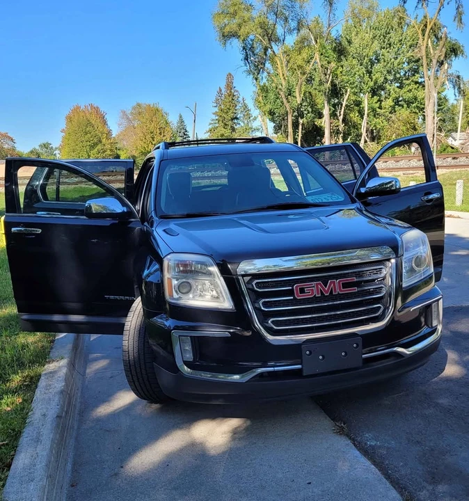 2017 GMC Terrain - Image 9 of 20