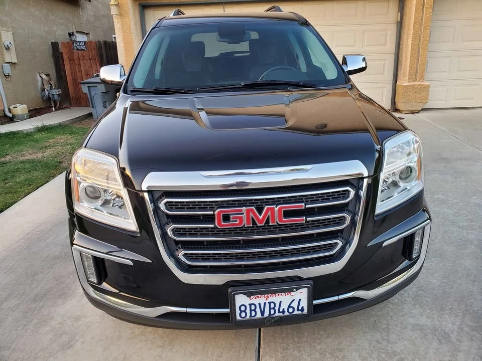 2017 GMC Terrain - Image 2 of 18