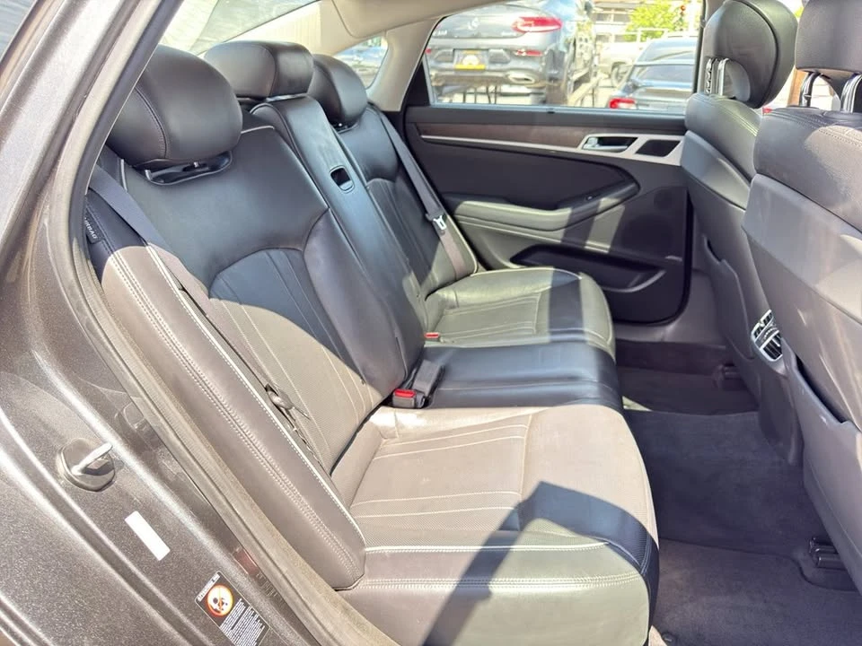 2017 Genesis G80 - Image 17 of 19