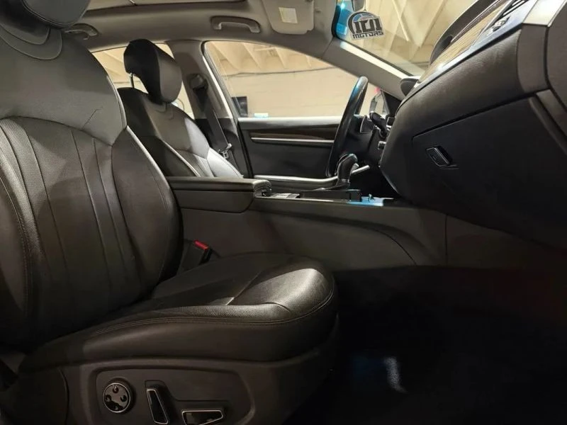 2017 Genesis G80 - Image 9 of 12