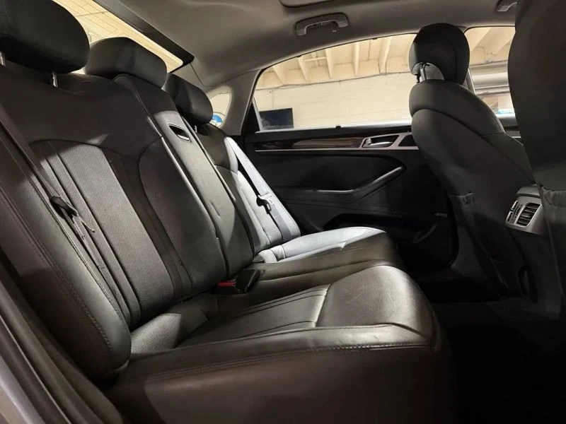 2017 Genesis G80 - Image 10 of 12