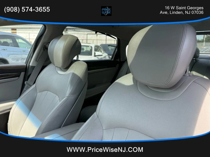 2017 Genesis G80 - Image 10 of 12