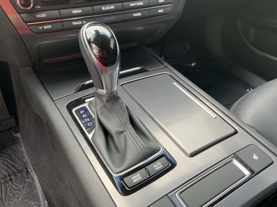 2017 Genesis G80 - Image 10 of 12