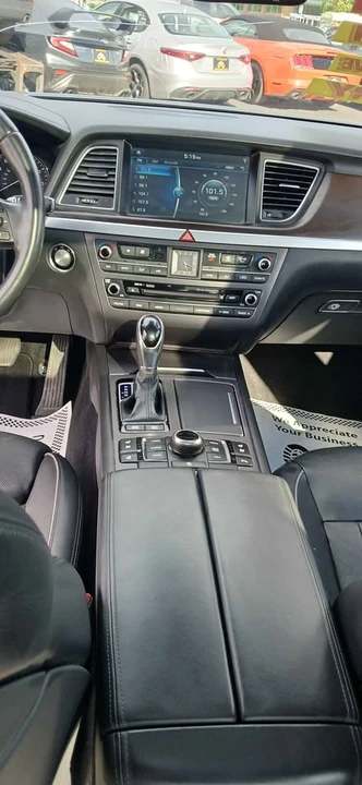 2017 Genesis G80 - Image 9 of 15