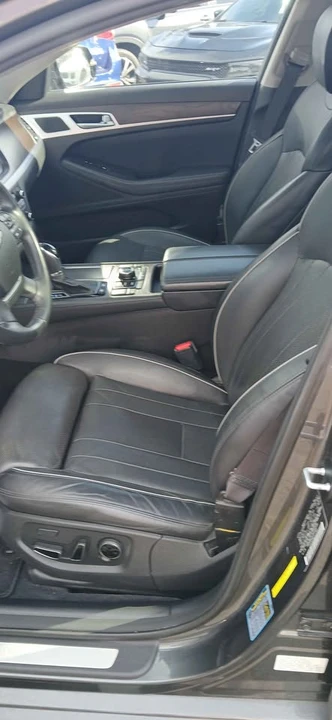 2017 Genesis G80 - Image 7 of 15