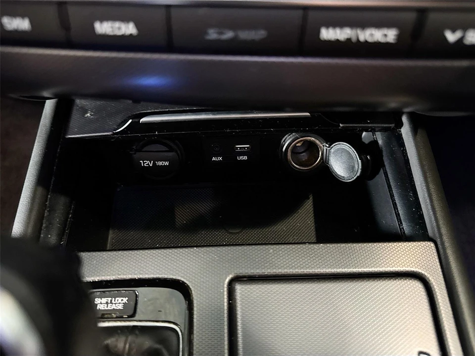 2017 Genesis G80 - Image 15 of 21