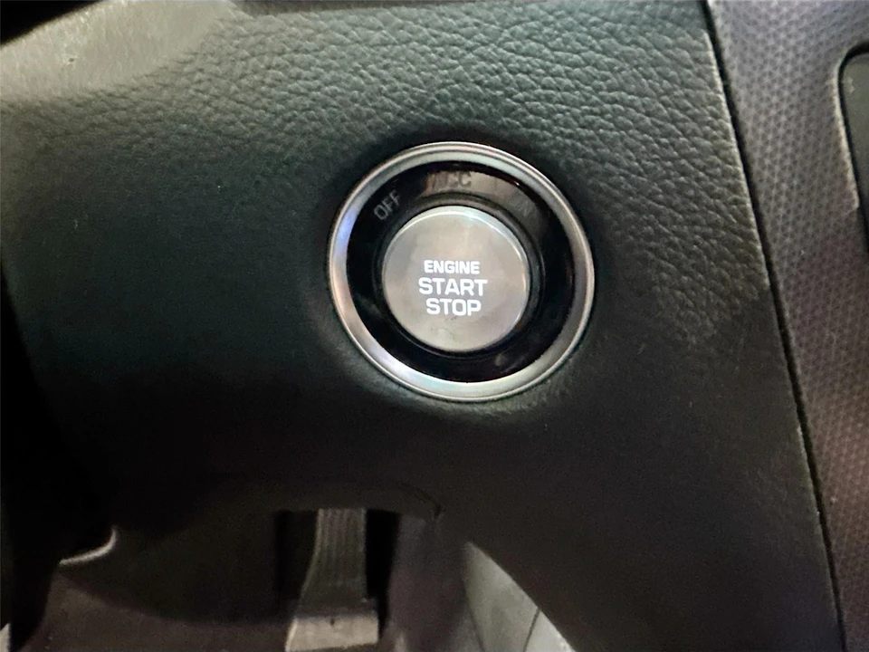2017 Genesis G80 - Image 12 of 21