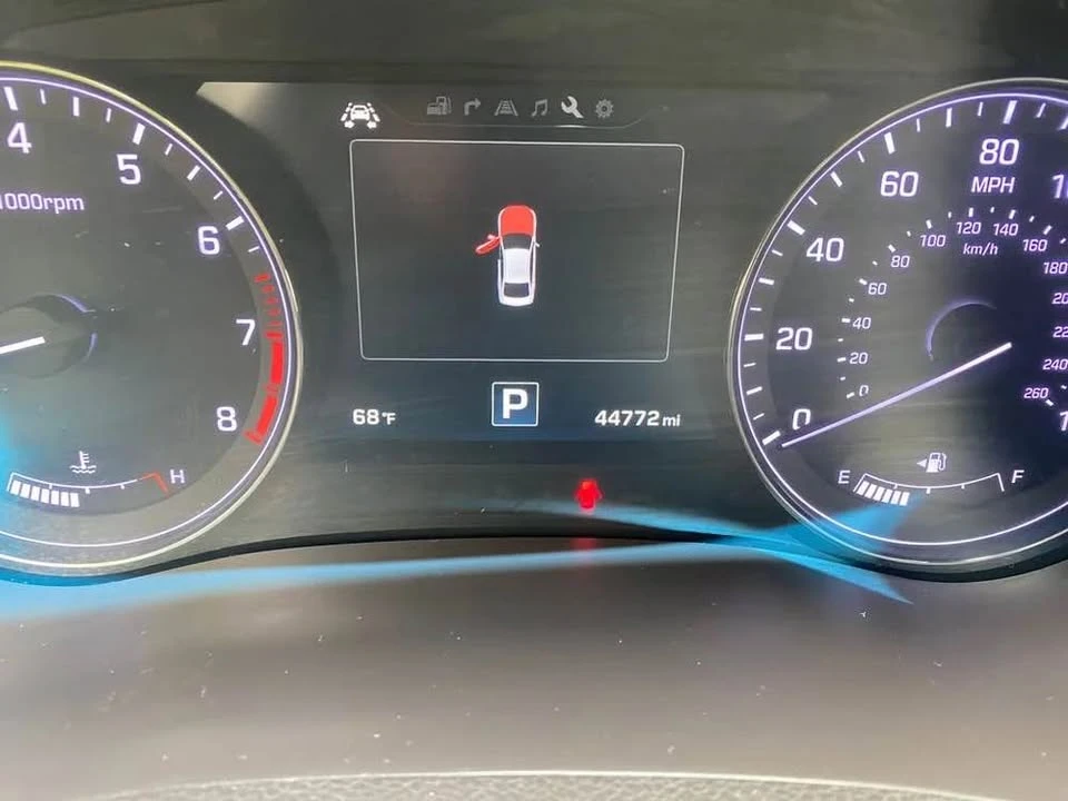 2017 Genesis G80 - Image 14 of 18
