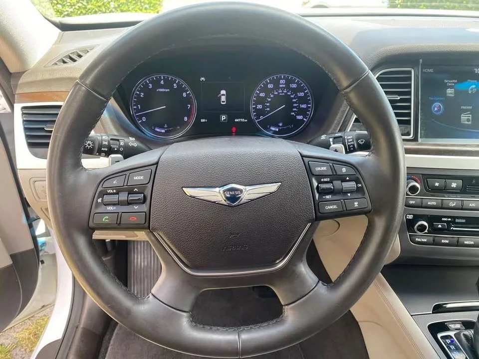 2017 Genesis G80 - Image 13 of 18