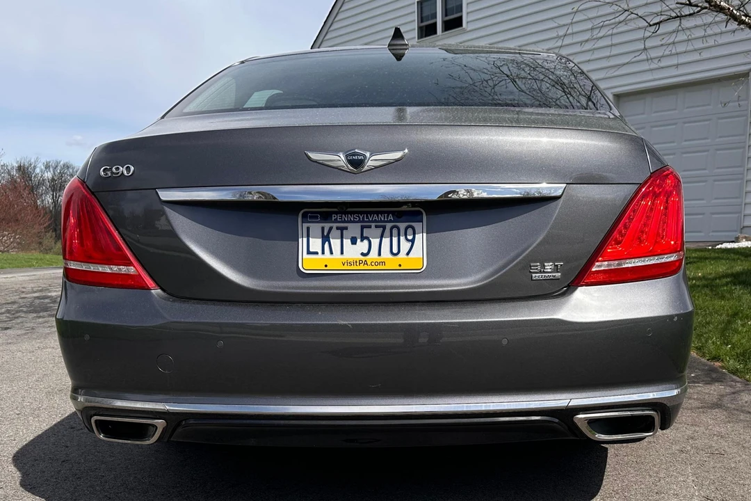 2017 Genesis G90 - Image 5 of 31