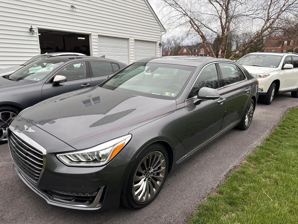 2017 Genesis G90 - Image 7 of 31