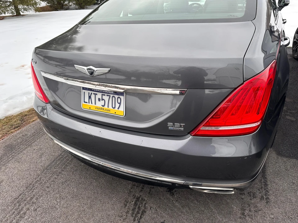 2017 Genesis G90 - Image 26 of 31