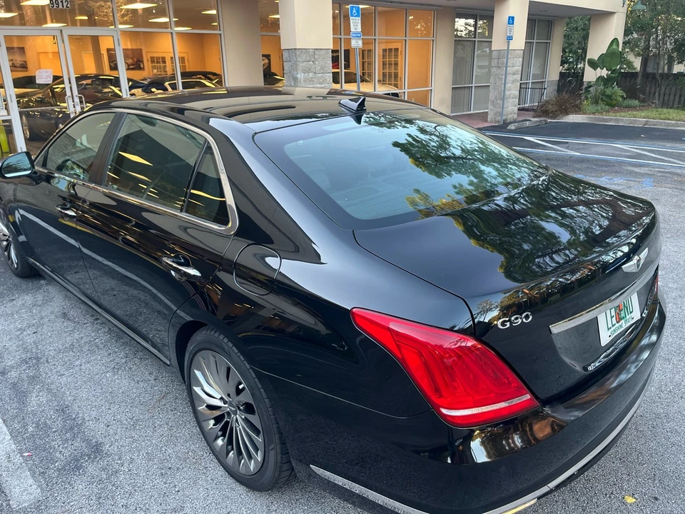 2017 Genesis G90 - Image 9 of 12