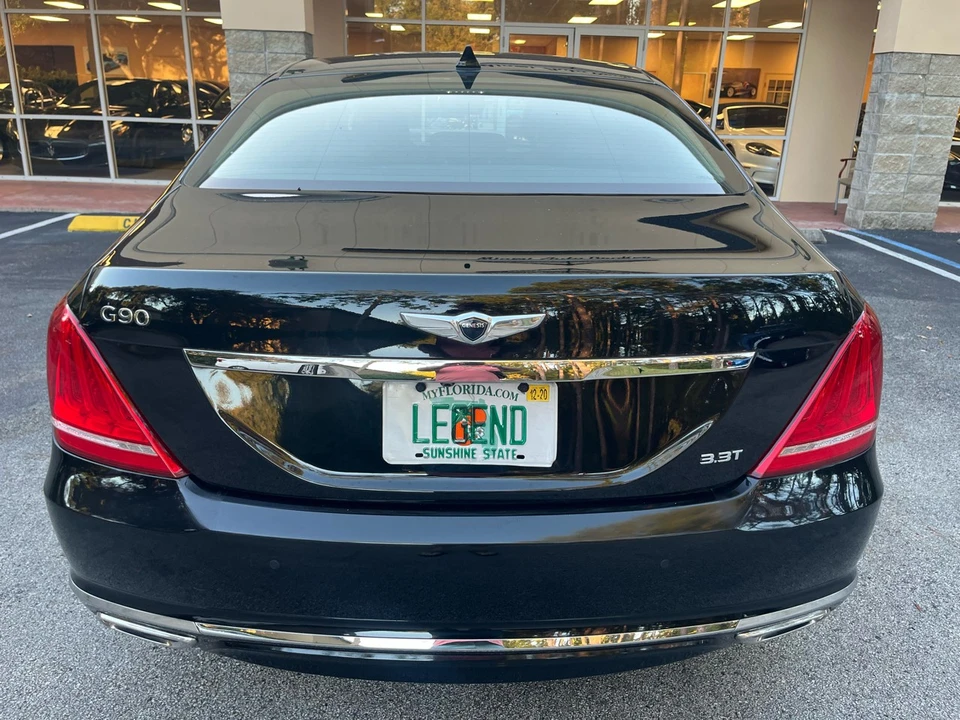 2017 Genesis G90 - Image 6 of 12
