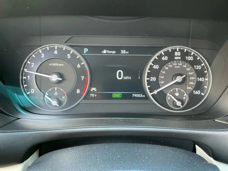 2017 Genesis G90 - Image 18 of 20