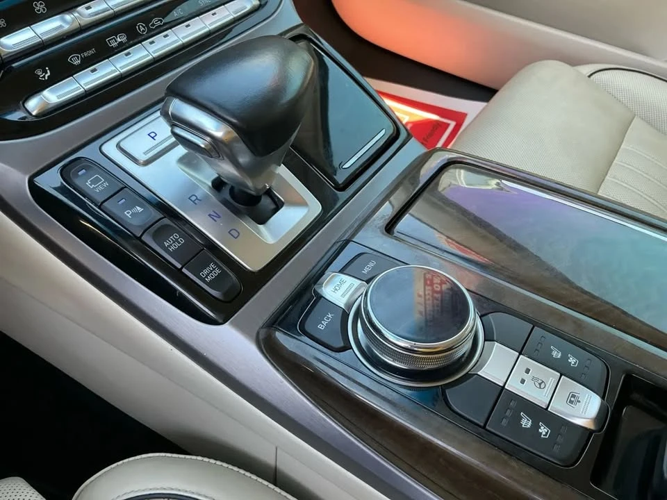 2017 Genesis G90 - Image 20 of 20