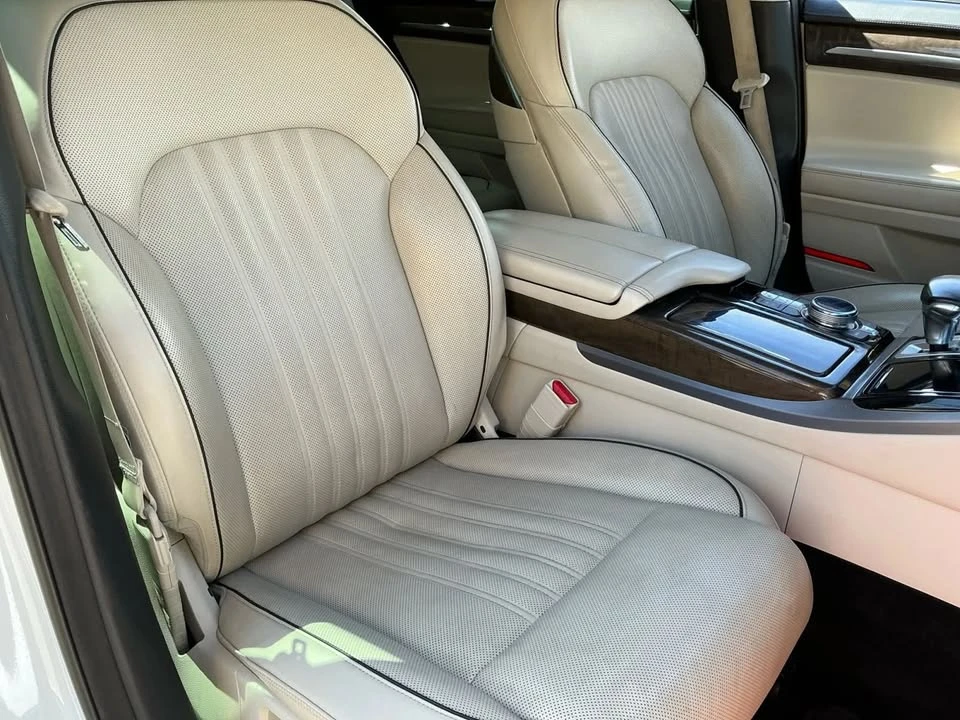 2017 Genesis G90 - Image 15 of 20