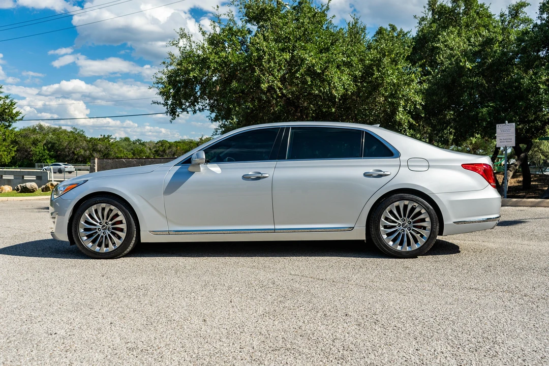 2017 Genesis G90 - Image 6 of 31