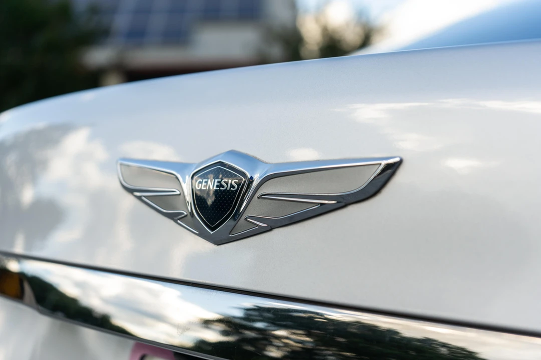 2017 Genesis G90 - Image 26 of 31