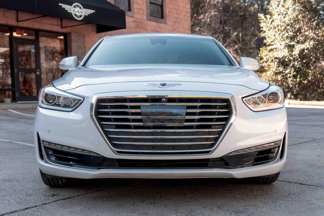2017 Genesis G90 - Image 4 of 12