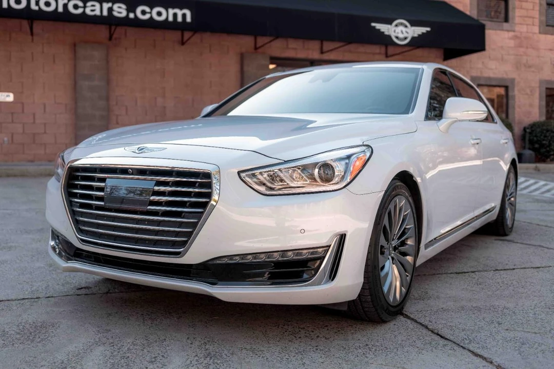 2017 Genesis G90 - Image 3 of 21