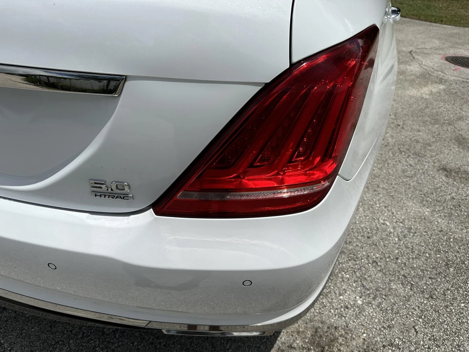2017 Genesis G90 - Image 19 of 31