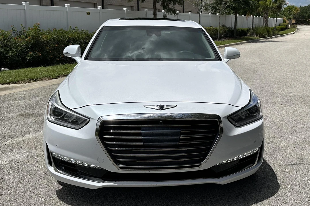 2017 Genesis G90 - Image 2 of 31