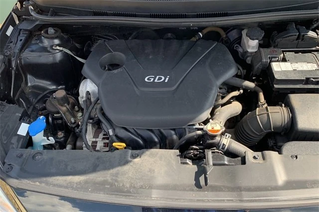 2017 Genesis - Image 7 of 12