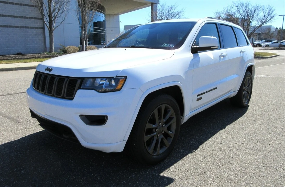 2017 Jeep WK2 Grand Cherokee - Image 5 of 24